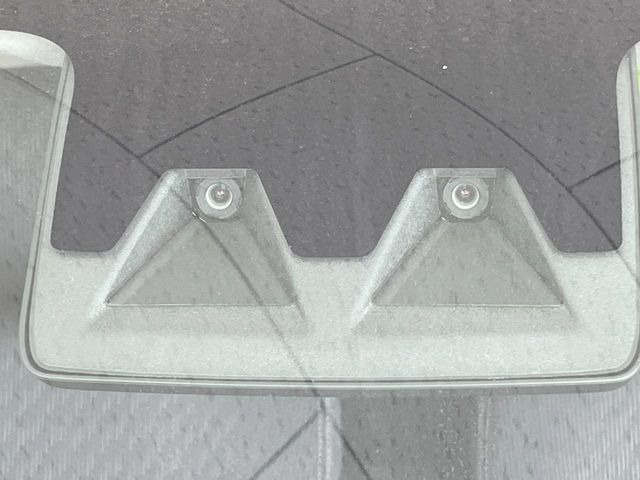 �y�X�}�[�g�A�V�X�g�z���s���ɑO���̎ԗ�����F�����A�Փ˂������Ȏ��͌x��ƃu���[�L�ŏՓˉ���Ɣ�Q�y�����A�V�X�g�B�����S�Ƀh���C�u�����y���݂��������܂��B