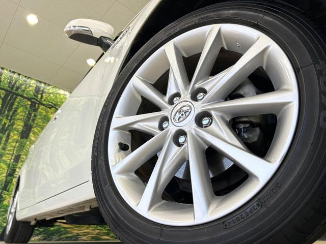 �y����17�C���`�A���~�z�C�[���z�O�ςɃ}�b�`���������A���~�z�C�[���𑕒����Ă���܂��B�e��ЊO�A���~�z�C�[����A�X�^�b�h���X�^�C�����戵�����Ă���܂��B���񂲑��k����������