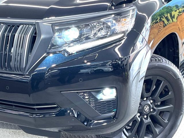 �yLED�w�b�h���C�g�z���V����ԑ��s�����ǍD�Ȏ��E���m�ۂ����S���ĉ^�]�ł��鍂�P�xLED�w�b�h���C�g�𑕔�!�_�����x�������A����d�͂��}�����Ă��܂��B