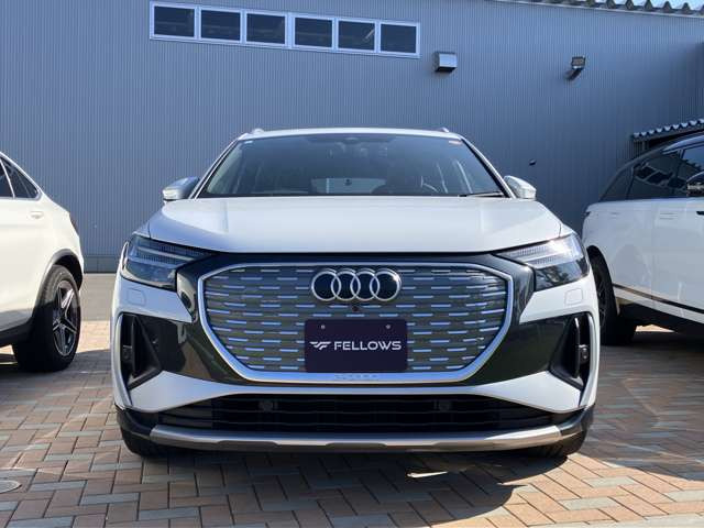 Q4 e-tron40 Sライン