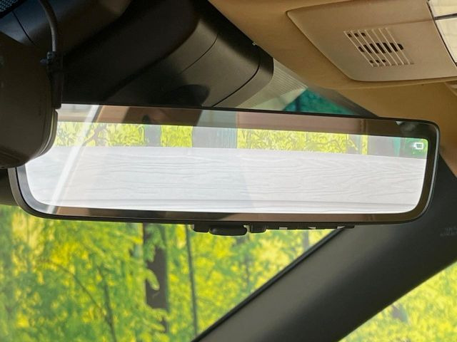 �y�f�W�^���C���i�[�~���[�z��Ȃ̑傫�ȉו��⓯��҂Ō�����m�F���Â炢���ł����S!�J�������B�e�����ԗ�����̉f�������[���~���[���ɕ\���B�N���A�Ȏ��E�ŏ󋵂̊m�F���\�ł�!