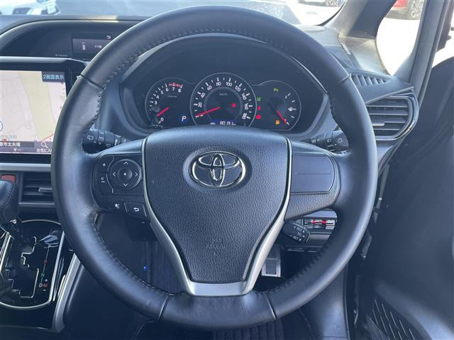 ヴォクシー2.0 ZS 煌III