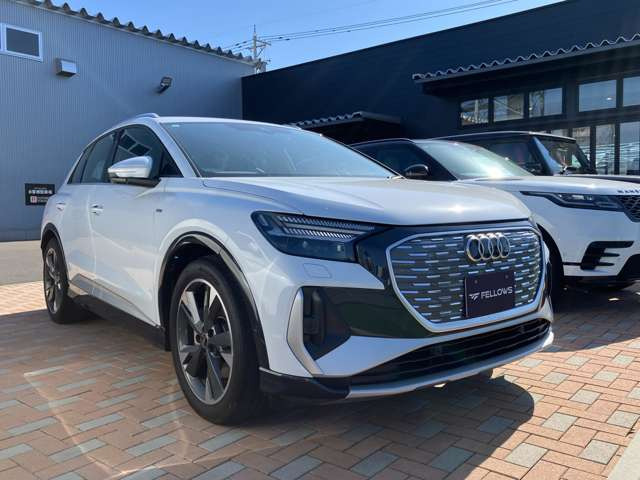 Q4 e-tron40 Sライン