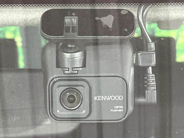 �y�h���C�u���R�[�_�[�z�h���C�u���R�[�_�[����!���s���͂������A������^�]�⎖�̂ɑ��������ہA�f���ŋL�^���A����̃��X�N�ɔ����܂��B���L�^�pSD�J�[�h�͂��q�l�����g�ł��������������K�v������܂��B