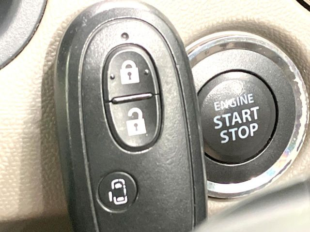 �y�L�[���X�X�^�[�g�V�X�e���z�J�o����|�P�b�g�ɓ��ꂽ�܂܂ł��h�A�̎{���E�������\�ȃX�}�[�g�L�[�𑕔��B�G���W���̃I���E�I�t�����J�M�����o���K�v����������Ƃ��Ă��֗��ł���