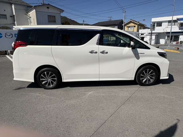 アルファードハイブリッド 2.5 SR E-Four 4WD