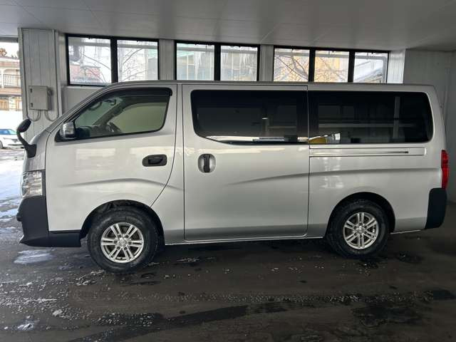 NV350キャラバン2.5 DX ロング ディーゼル 4WD