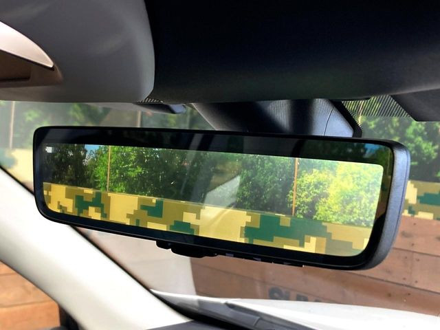 �y�X�}�[�g�����r���[�~���[�z��Ȃ̑傫�ȉו��⓯��҂Ō�����m�F���Â炢���ł����S!�J�������B�e�����ԗ�����̉f�������[���~���[���ɕ\���B�N���A�Ȏ��E�ŏ󋵂̊m�F���\�ł�!