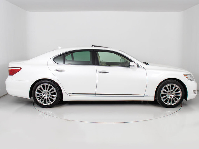 社外アルミホイール取付・スピンドルエアロ取付・各メーカーエアロ取付・車高調・ローダウン・ライトカスタム・スモークフィルム施工OK!お気軽にご相談下さい!