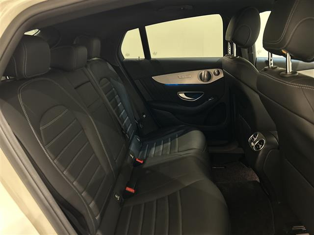 GLCクーペAMG GLC43 4マチック 4WD