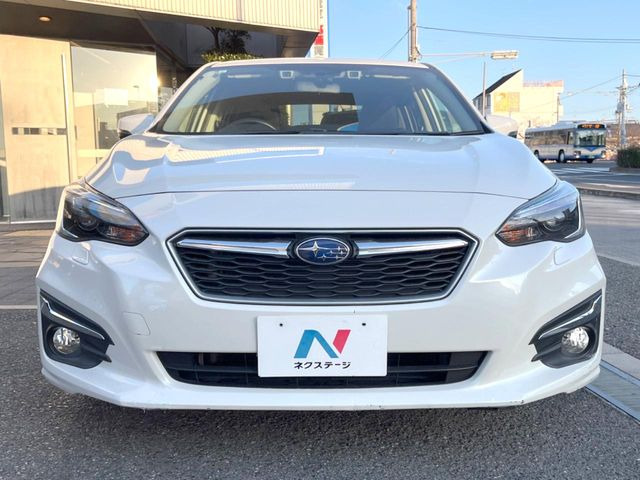 東証プライム市場上場のネクステージグループでは、安心してご検討いただける様に『販売ポリシー』を設けております。粗悪車を販売しない・法定点検整備の実施推奨等、お客様に寄り添ったサービスを提供しています。