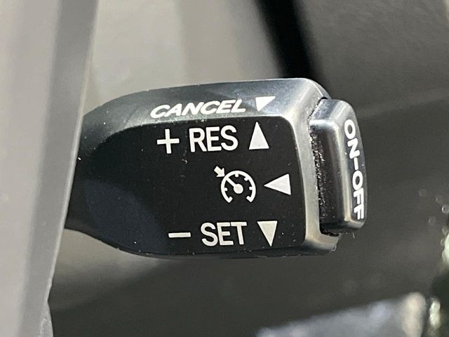 �y�N���[�Y�R���g���[���z�������H�����N���N���s�B�A�N�Z���𗣂��Ă���葬�x�ő��s���ł��A�������^�]���̕��S���y��!�����E�������ȒP�ȃX�C�b�`����Œ����ł��܂��B