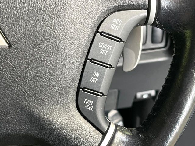 �y�N���[�Y�R���g���[���z�������H�����N���N���s�B�A�N�Z���𗣂��Ă���葬�x�ő��s���ł��A�������^�]���̕��S���y��!�����E�������ȒP�ȃX�C�b�`����Œ����ł��܂��B