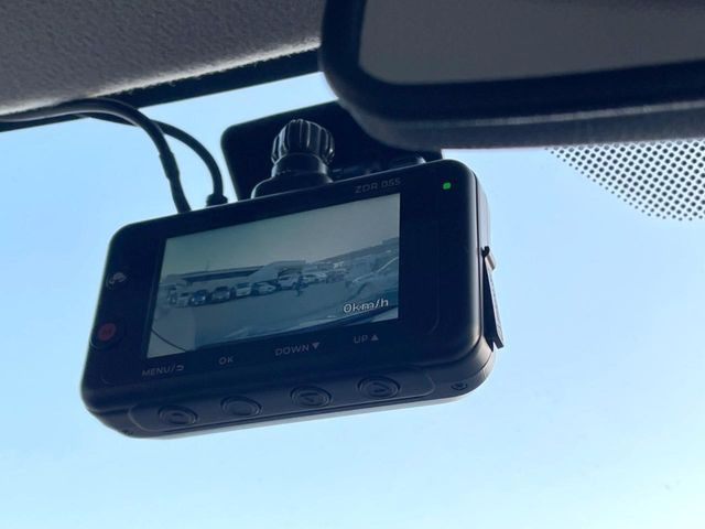 �y�h���C�u���R�[�_�[�z���S�E���S�ȃJ�[���C�t�ɕK�{�̃h���C�u���R�[�_�[�𑕔�!���s���͂������A������^�]�⎖�̂ɑ��������ۂ̏󋵂��f���ŋL�^���A����̃��X�N�ɔ����܂��B