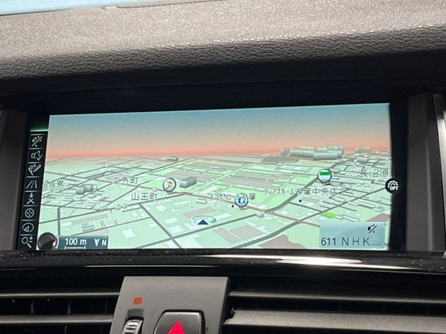 �������i�r:��̊��̂���i�r�́A����������ԓ������o���Ă���܂��BBluetooth�Đ��ȂǃI�[�f�B�I�@�\���[�����Ă���܂��̂ŁA�^�]�����y���߂܂���