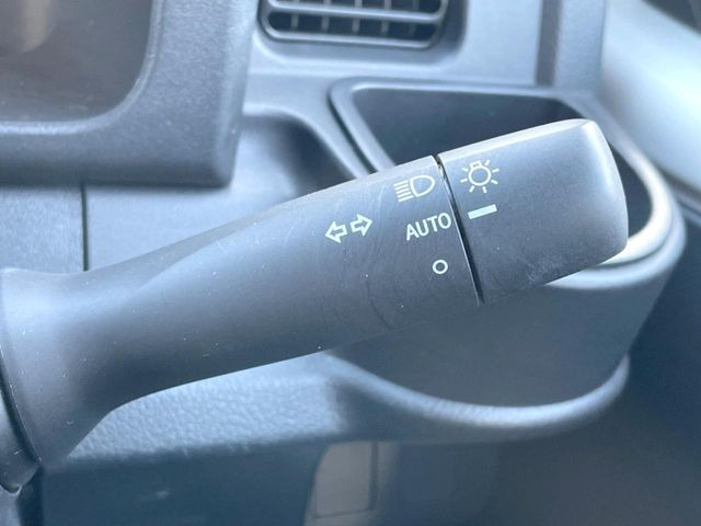 �y�I�[�g���C�g�z����̖��邳�ɉ����Ď����Ńw�b�h���C�g�̓_���E�������ł���@�\�ł�!���C�g�̕t���Y��E�����Y��Ȃǂ������Ȃ�A�J�̓���[���̑��s�����S!�g���l���ʉߎ����֗��ł���