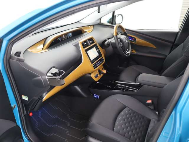 プリウスPHV1.8 S