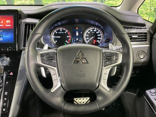 �y�����v�����X�e�A�����O�z�㎿�Ȋv���g�p���邱�ƂŁA��ɂ����������݂ƂĂ��^�]���₷���n���h���ł���