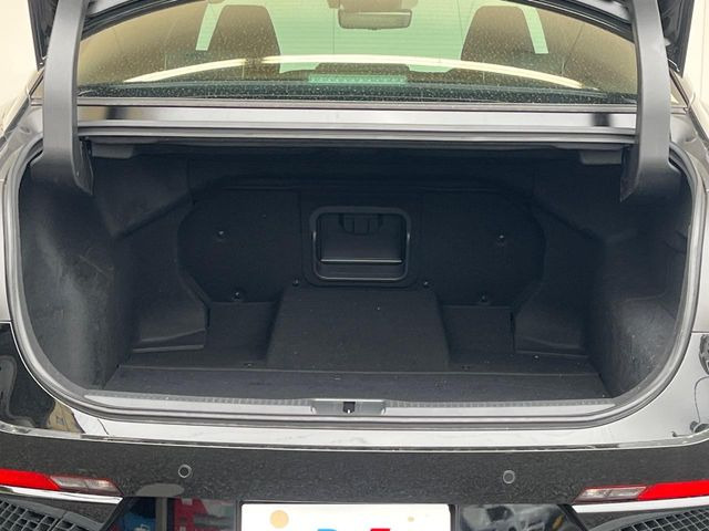 ���i�̂���������ʋ΁A���}���ɏ\���ȉ׎��X�y�[�X���m�ۂ��Ă���܂��B