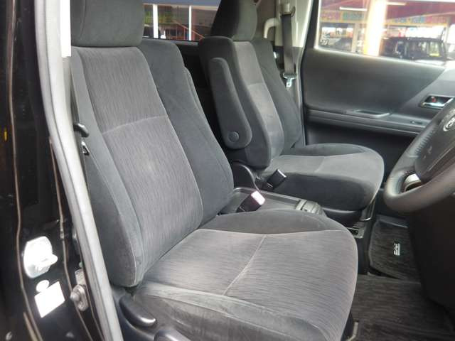 ��Ɏg���t�����g�V�[�g�B�^�]�Ȃ͖���g�p���镔���ł��̂ŁA����S�n���d�v�ł�!���Ј�x�̊����Ă݂Ă�������!