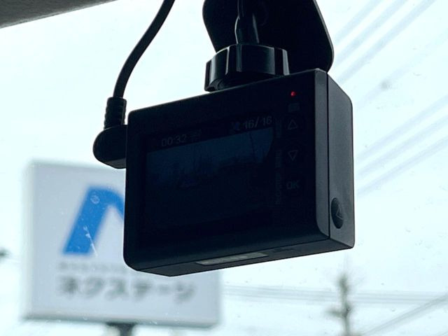 �y�h���C�u���R�[�_�[�z�h���C�u���R�[�_�[����!���s���͂������A������^�]�⎖�̂ɑ��������ہA�f���ŋL�^���A����̃��X�N�ɔ����܂��B���L�^�pSD�J�[�h�͂��q�l�����g�ł��������������K�v������܂��B