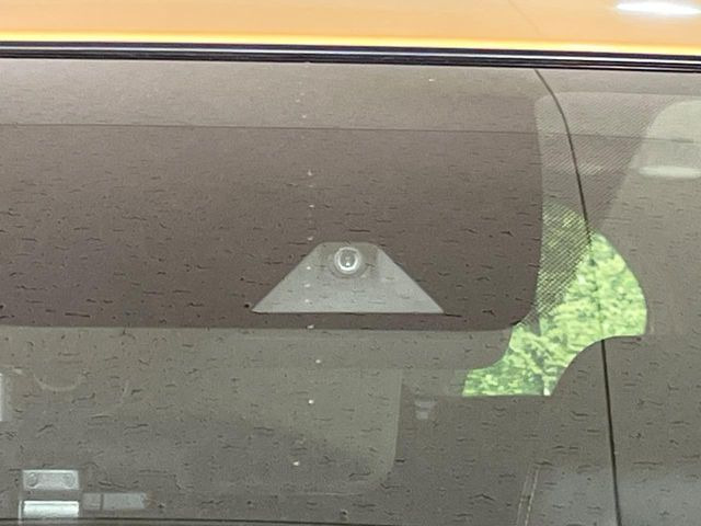 �y�G�}�[�W�F���V�[�u���[�L�z���s���ɑO���̎ԗ�����F�����A�Փ˂������Ȏ��͌x��ƃu���[�L�ŏՓˉ���Ɣ�Q�y�����A�V�X�g�B�����S�Ƀh���C�u�����y���݂��������܂��B