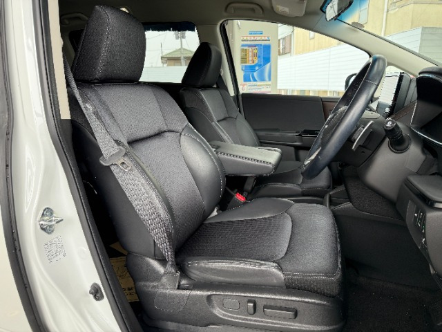 オデッセイ2.4 アブソルート EX