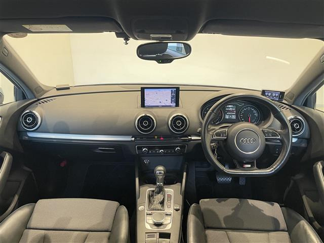 A3セダン1.4 TFSI シリンダーオンデマンド Sラインパッケージ