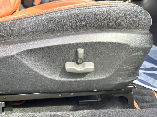 �y�p���[�V�[�g�z�X�C�b�`��ŊȒP�ɃV�[�g�̔��������\!�d��������͂�����܂���!���K�ȃV�[�g�|�W�V�����ɃZ�b�g���āA���K�ȃh���C�u�����y���݂��������B