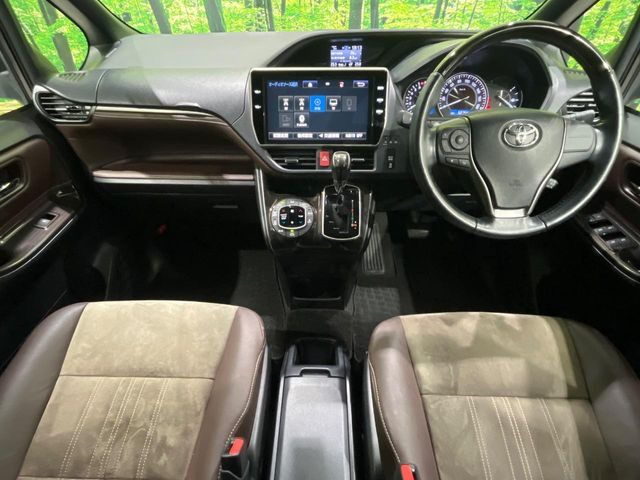 エスクァイア2.0 Gi プレミアムパッケージ