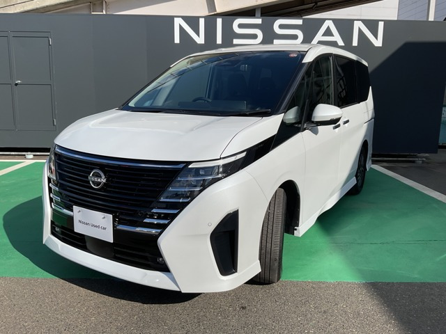 セレナ1.4 e-POWER ハイウェイスターV