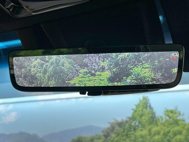 �y�f�W�^���C���i�[�~���[�z�J�������B�e�����ԗ�����̉f�������[���~���[���ɕ\���B�N���A�Ȏ��E�ŏ󋵂̊m�F���\�ł�!���h�����R�@�\�����p�ɂ͕ʓrSD�J�[�h�����p�ӂ��������ꍇ������܂��B