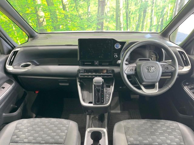 ヴォクシー1.8 ハイブリッド S-Z