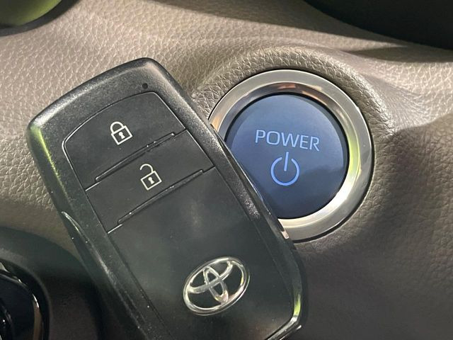 �y�X�}�[�g�L�[�z�J�o����|�P�b�g�ɓ��ꂽ�܂܂ł��h�A�̎{���E�������\�ȃX�}�[�g�L�[�𑕔��B�G���W���̃I���E�I�t�����J�M�����o���K�v����������Ƃ��Ă��֗��ł���