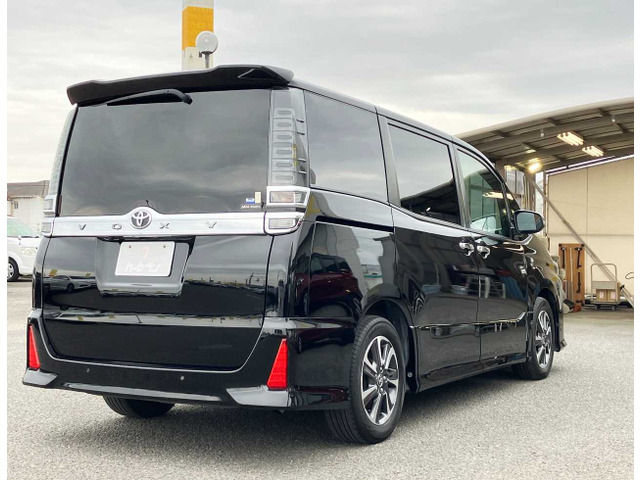 ヴォクシー2.0 ZS 煌