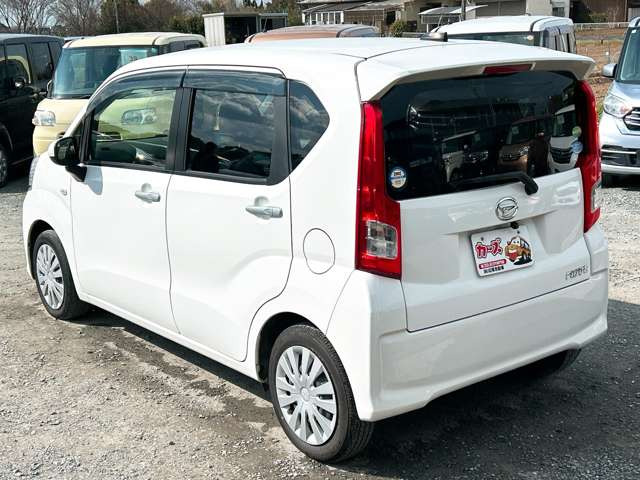 ���X�ł͌y�����Ԃ��畁�ʎԂ܂ŕ��L���I�[�����[�J�[�̎Ԏ�E�F�E�O���[�h��L�x�ɑ����Ă���܂��B