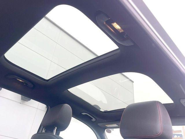 ���p�m���~�b�N�X���C�f�B���O���[�t::�唗�͂̃p�m���}���[�t�́A�㕔���Ȃɂ܂ő����Ă���A�J���I�ȋ�Ԃ����y���݂��������܂��B