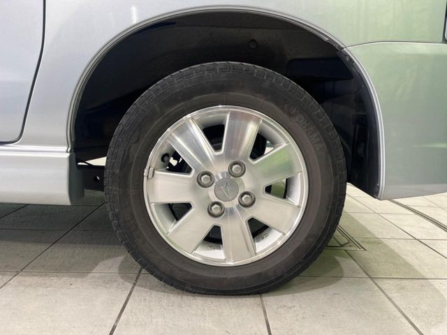 �y����13�C���`�A���~�z�C�[���z�O�ςɃ}�b�`���������A���~�z�C�[���𑕒����Ă���܂��B�e��ЊO�A���~�z�C�[����A�X�^�b�h���X�^�C�����戵�����Ă���܂��B���񂲑��k����������