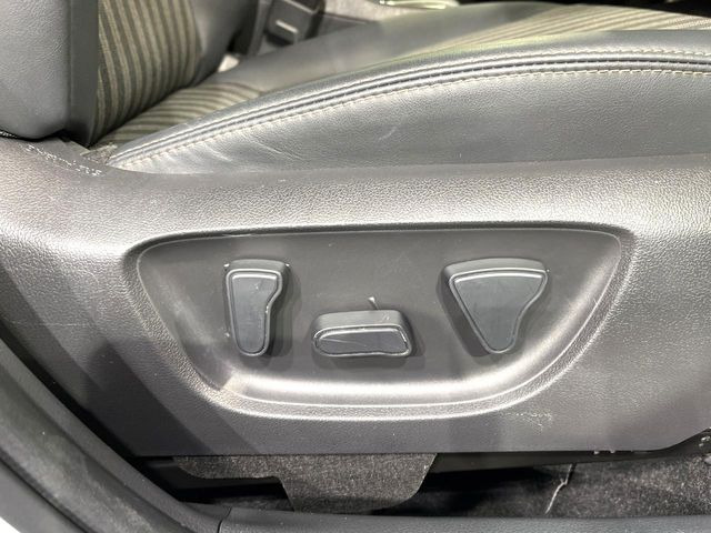 �y�p���[�V�[�g�z�X�C�b�`��ŊȒP�ɃV�[�g�̔��������\!�d��������͂�����܂���!���K�ȃV�[�g�|�W�V�����ɃZ�b�g���āA���K�ȃh���C�u�����y���݂��������B