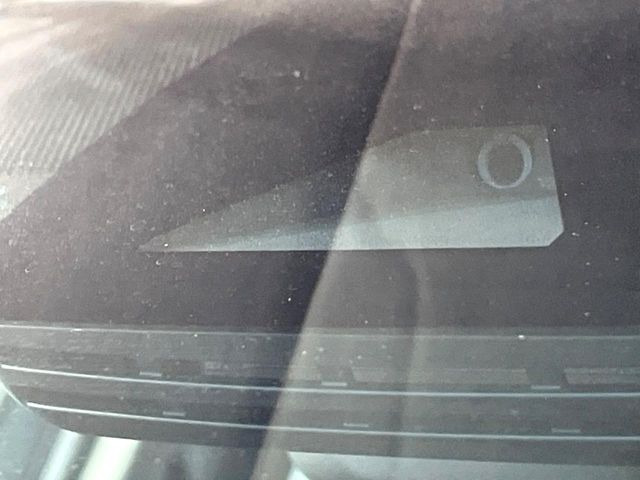 �y�g���^�Z�[�t�e�B�Z���X�z���s���ɑO���̎ԗ�����F�����A�Փ˂������Ȏ��͌x��ƃu���[�L�ŏՓˉ���Ɣ�Q�y�����A�V�X�g�B�����S�Ƀh���C�u�����y���݂��������܂��B