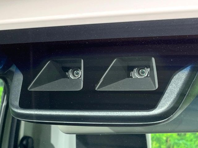 �y�X�}�[�g�A�V�X�g�z���s���ɑO���̎ԗ�����F�����A�Փ˂������Ȏ��͌x��ƃu���[�L�ŏՓˉ���Ɣ�Q�y�����A�V�X�g�B�����S�Ƀh���C�u�����y���݂��������܂��B