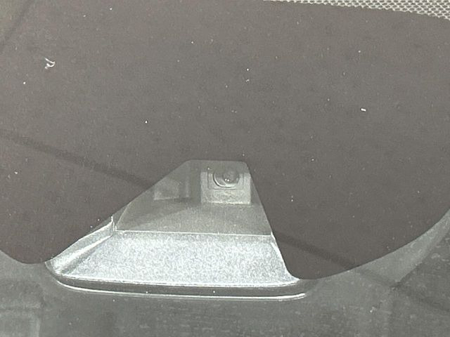 �y�G�}�[�W�F���V�[�u���[�L�z���s���ɑO���̎ԗ�����F�����A�Փ˂������Ȏ��͌x��ƃu���[�L�ŏՓˉ���Ɣ�Q�y�����A�V�X�g�B�����S�Ƀh���C�u�����y���݂��������܂��B