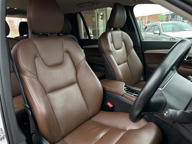 XC90D5 AWD モメンタム ディーゼル 4WD