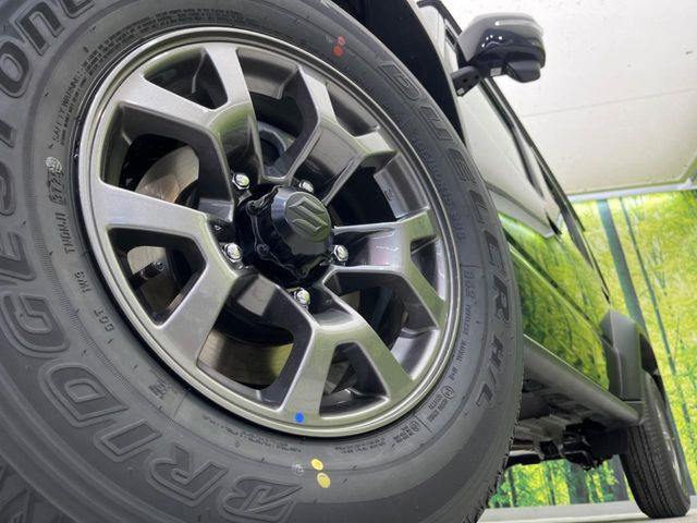 �y����15�C���`�A���~�z�C�[���z�O�ςɃ}�b�`���������A���~�z�C�[���𑕒����Ă���܂��B�e��ЊO�A���~�z�C�[����A�X�^�b�h���X�^�C�����戵�����Ă���܂��B���񂲑��k����������