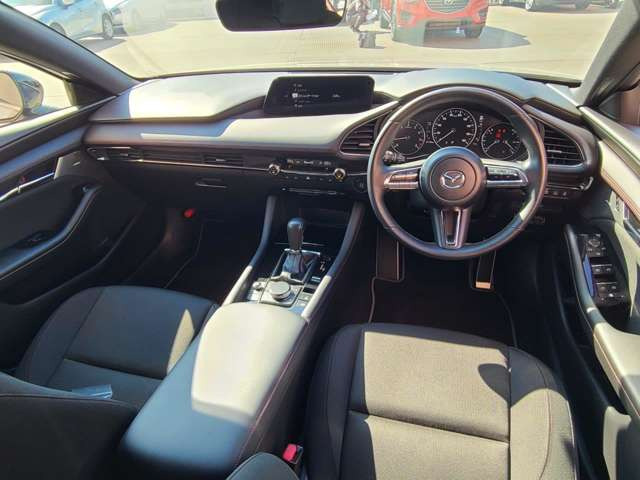 MAZDA3ファストバック