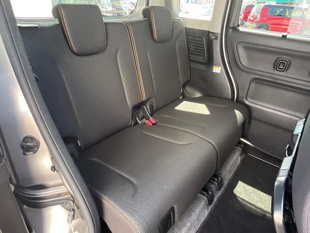 �L�X�Ƃ���2��ڃV�[�g�͋��Z���������A���S�n�����K!�F�B��Ƒ��Ƃ̂��o�����ɂ҂�����ł��B�x�r�[�V�[�g��`���C���h�V�[�g�g�p�������K�ɂ��߂�������������\���ȋ�Ԃ��m�ۂ��Ă��܂��B