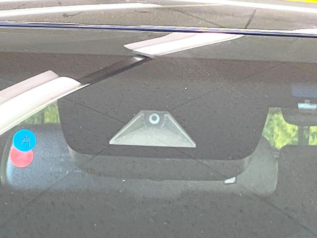 �y�v���N���b�V���Z�[�t�e�B�z�O���̎ԗ��������m���A�Փ˂������Ȏ��͌x��Œ��ӂ𑣂��A�u���[�L�𓥂ޗ͂��T�|�[�g�B�u���[�L�𓥂߂Ȃ������ꍇ�͏Փ˔�Q�y���u���[�L���쓮�A�Փˉ�����T�|�[�g���܂��B