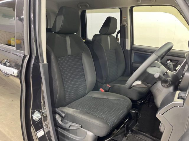 �^�]�Ȃ܂��ɂ͏\���ȃX�y�[�X������A�啿�ȕ��ł��������^�]���Ă�����������ł��B