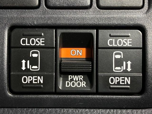 ヴォクシー2.0 X