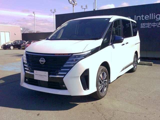 セレナ2.0 ハイウェイスターV 4WD